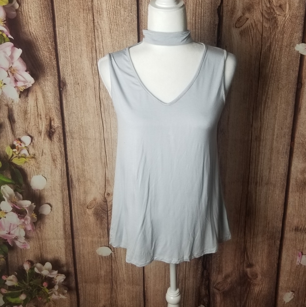 Caution to the wind sleeveless top size S